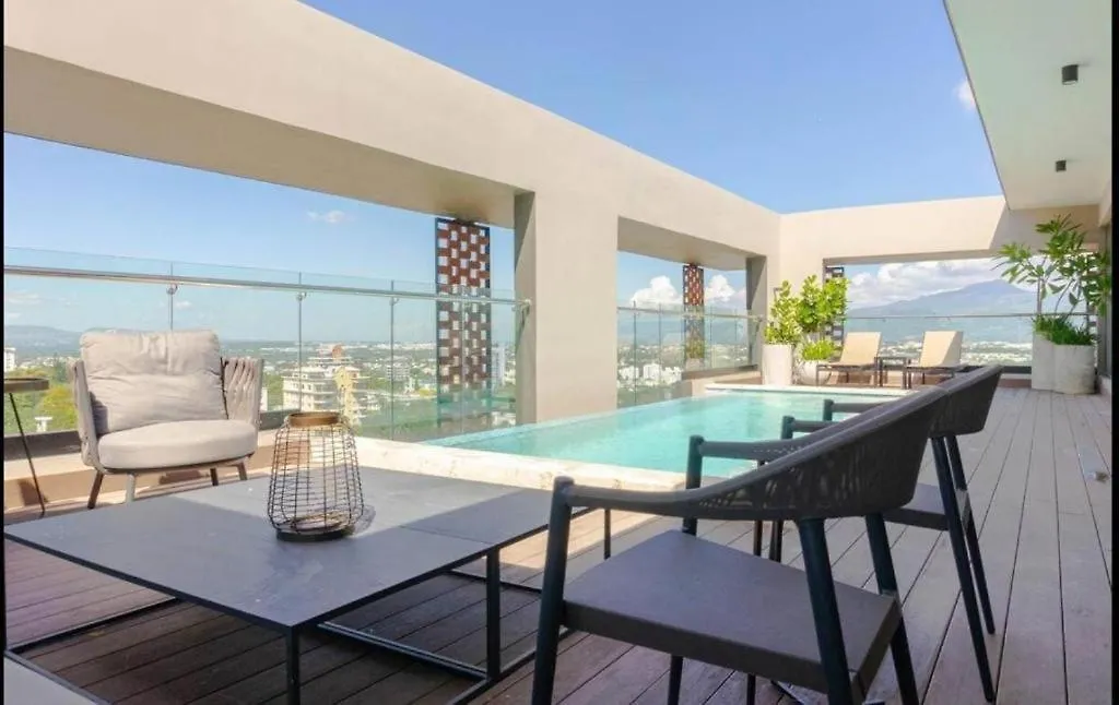 Luxurious And Spacious Condo サンティアゴ・デ・ロス・カバリェロス アパート